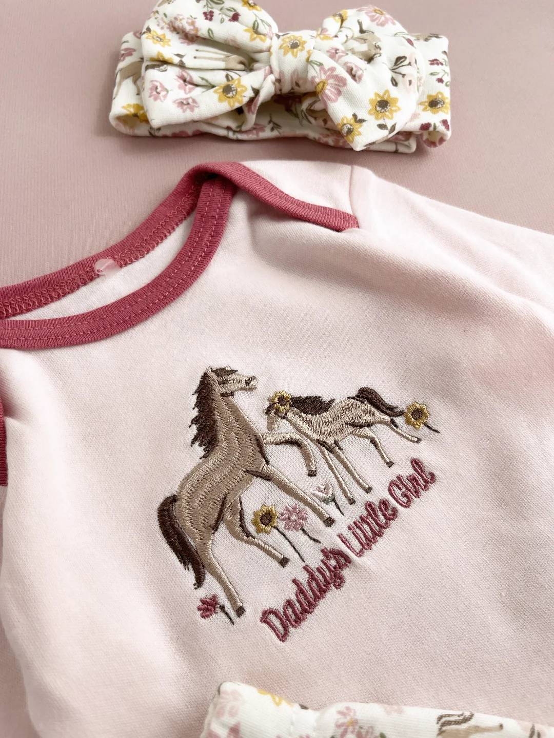 ست سه تکه دخترانه وارداتی طرح🐎

