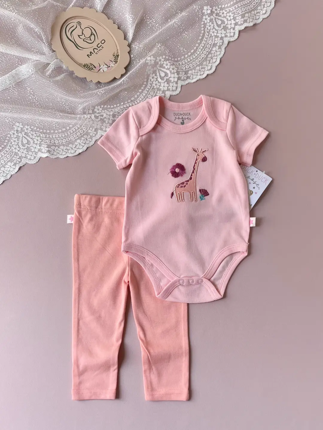 ست سه تیکه وارداتی نیلو 🩷 تقدیم نگاه قشنگت 😍 کد:۱۳۰۸