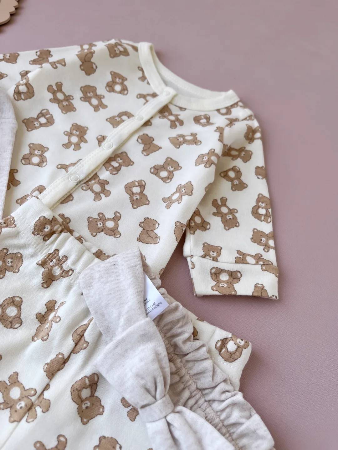 ست شش تکه تدی 🧸 🤍
کد : 1206