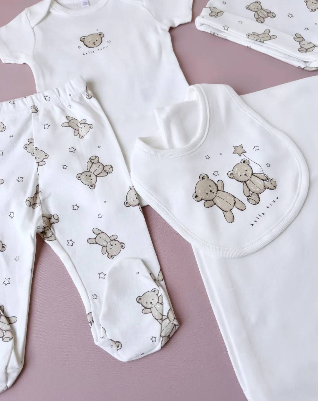 ست پنج تکه وارداتی 🧸🧸
کد :1214